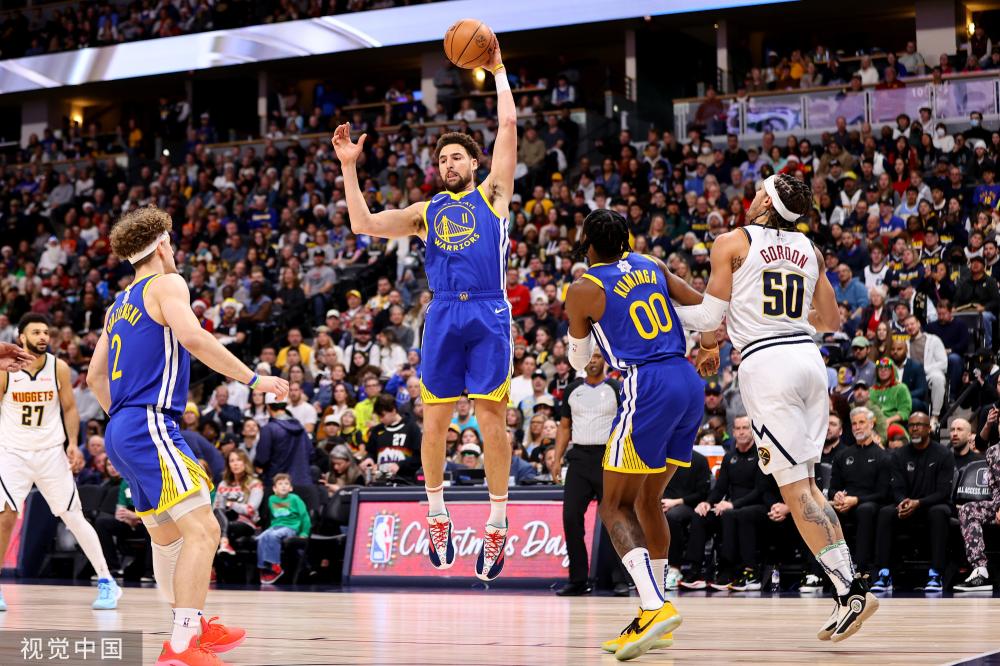 随着比赛的 随着比赛的